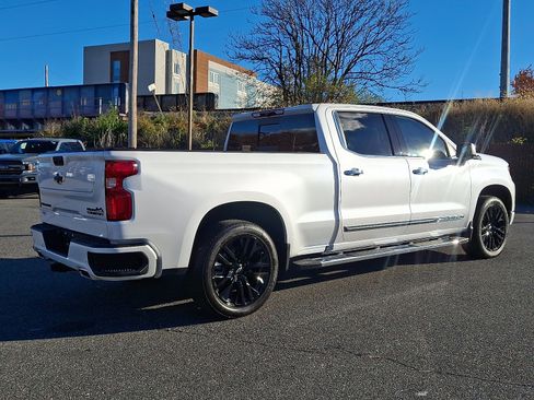 Used 2023 Chevrolet Silverado 1500 High Country w/ High Country Premium Package image 6