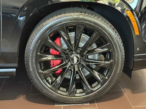 New 2026 Cadillac Escalade ESV V AWD/4WD image 25