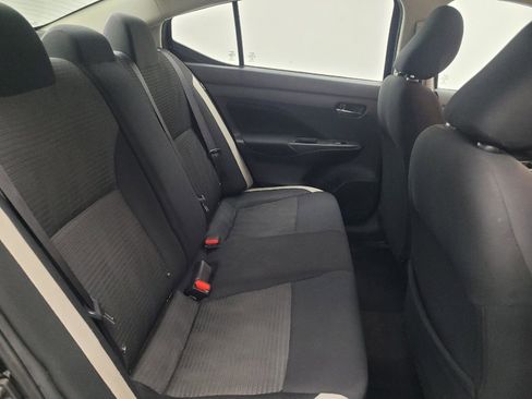 Used 2021 Nissan Versa SV FWD image 19