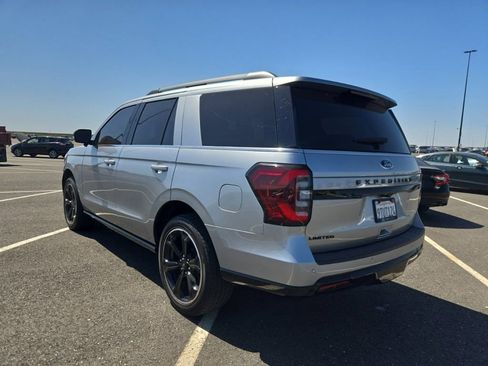 Used 2023 Ford Expedition Limited AWD/4WD image 4