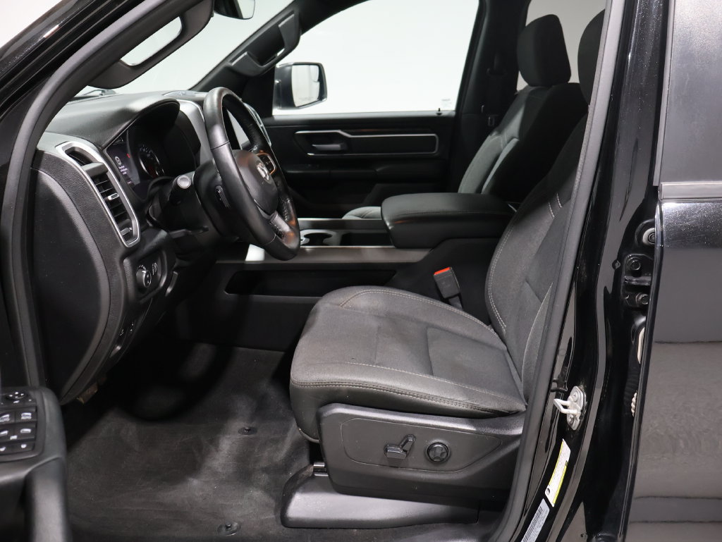 Used 2020 RAM 1500 Big Horn AWD/4WD image 11