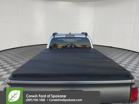 Used 2023 Toyota Tacoma Limited image 20