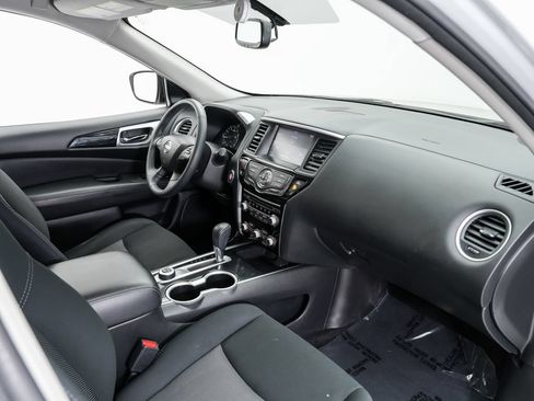 Used 2019 Nissan Pathfinder SV AWD/4WD image 21