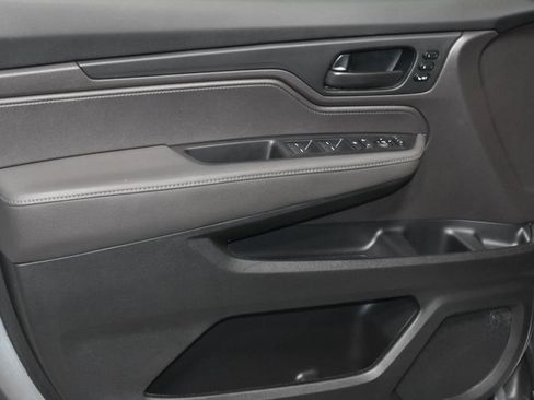 Used 2024 Honda Odyssey EX-L image 4