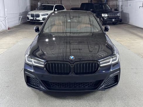 Used 2023 BMW 530i xDrive w/ M Sport Package AWD/4WD image 3