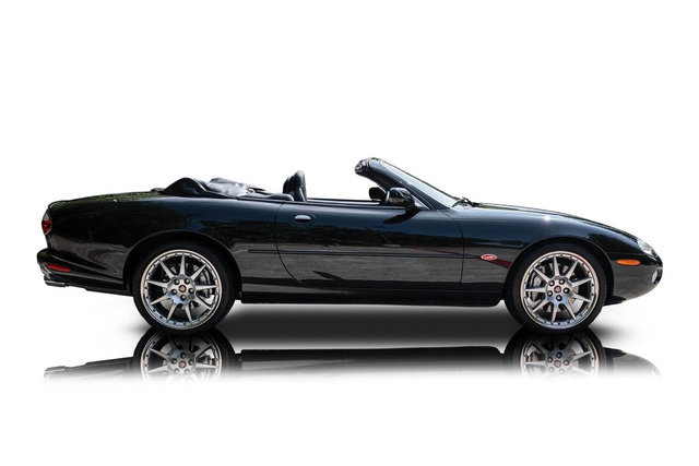 Used 2002 Jaguar XK8 Convertible RWD image 2