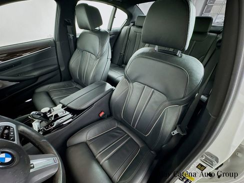 Used 2023 BMW M550i xDrive w/ Executive Package image 22