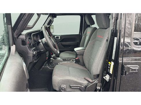 Used 2024 Jeep Wrangler Unlimited Rubicon image 10