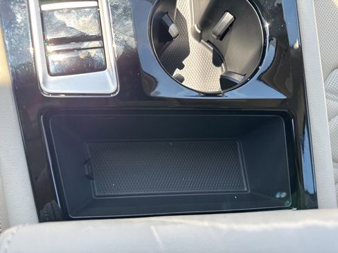 New 2026 Volkswagen Atlas SE FWD image 22