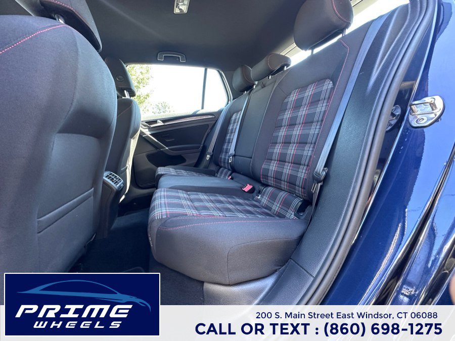 Used 2017 Volkswagen GTI SE FWD image 12