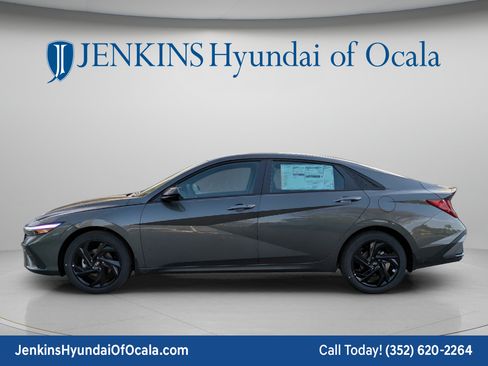 New 2026 Hyundai Elantra Sport FWD image 7