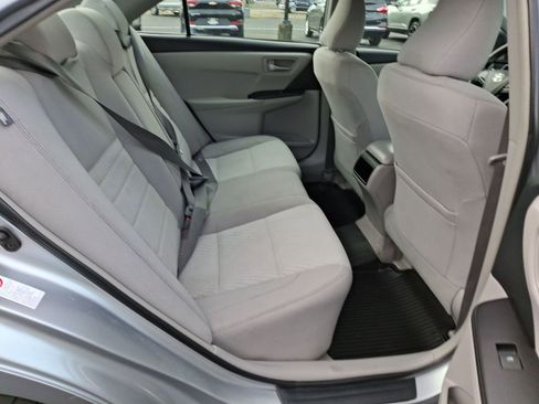 Used 2017 Toyota Camry LE image 23