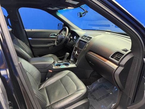 Used 2016 Ford Explorer Limited AWD/4WD image 25