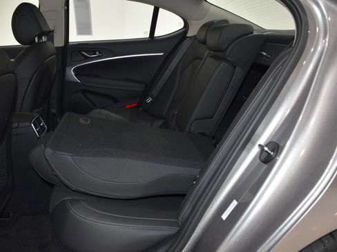 New 2026 Genesis G70 2.5T image 23