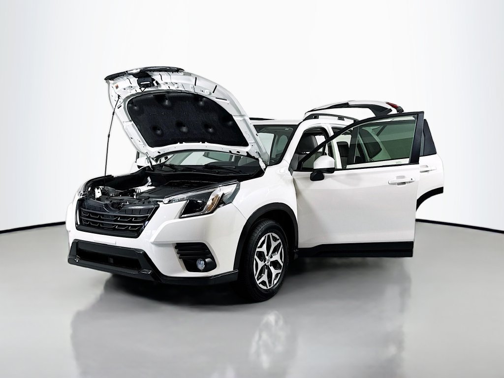 Used 2022 Subaru Forester Premium AWD/4WD image 23