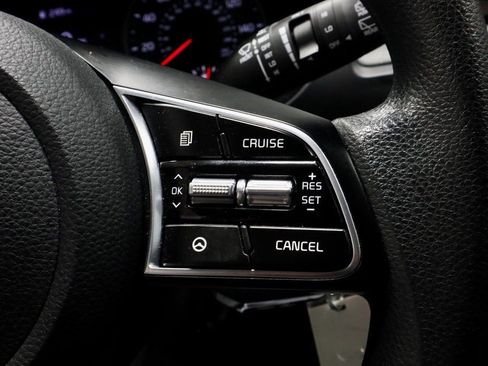 Used 2023 Kia Seltos LX image 28