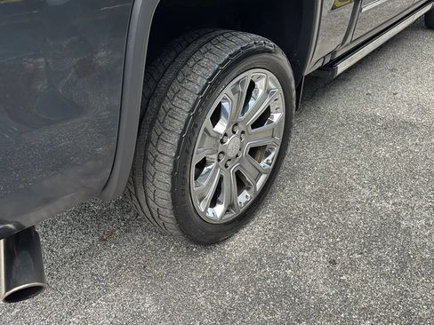 Used 2017 GMC Sierra 1500 Denali w/ Denali Ultimate Package AWD/4WD image 46