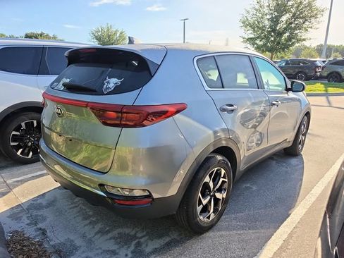 Certified 2022 Kia Sportage LX FWD image 4