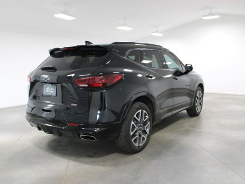 Used 2023 Chevrolet Blazer RS w/ Enhanced Convenience Package FWD image 11