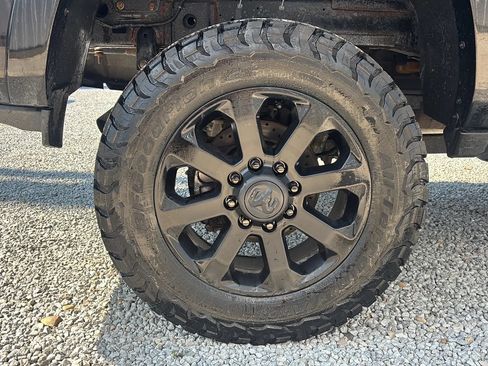 Used 2019 RAM 2500 Laramie AWD/4WD image 9