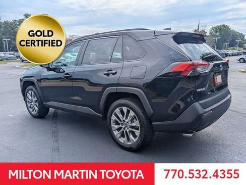 Used 2023 Toyota RAV4 XLE Premium FWD image 4