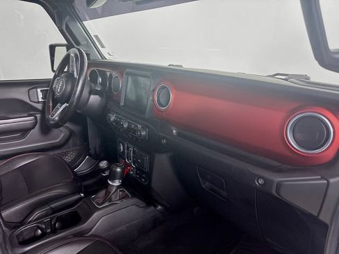 Used 2020 Jeep Gladiator Rubicon w/ Dual Top Group AWD/4WD image 28