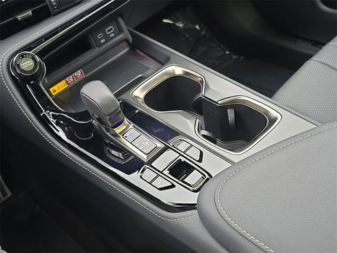 Certified 2025 Lexus NX 450h+ F Sport image 25