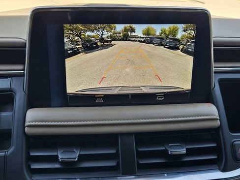 Used 2022 Chevrolet Tahoe Premier image 17