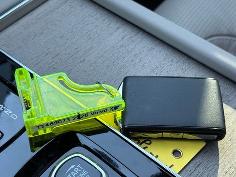 New 2026 Volvo XC90 B5 Ultra w/ Lounge Package image 18