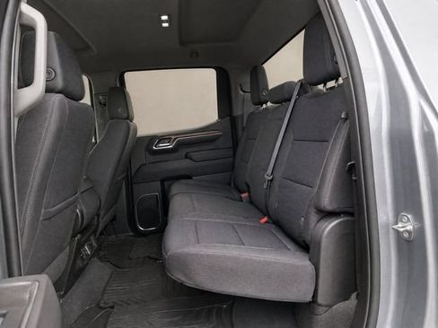 Used 2024 Chevrolet Silverado 1500 LT RWD image 10