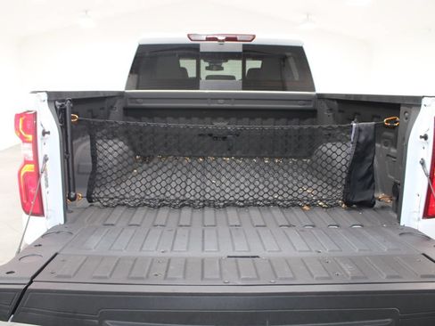 Used 2025 Chevrolet Silverado 1500 LT Trail Boss w/ LT Trail Boss Premium Package AWD/4WD image 17