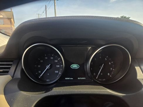 Used 2019 Land Rover Range Rover Evoque SE AWD/4WD image 33