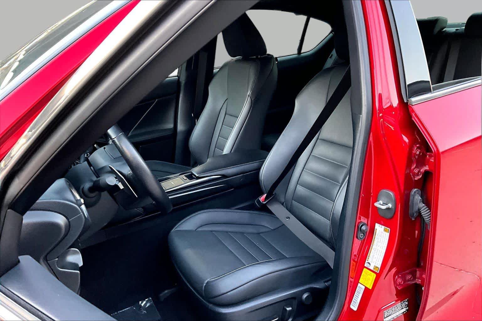 Used 2021 Lexus IS 350 F Sport w/ Navigation Package RWD image 8