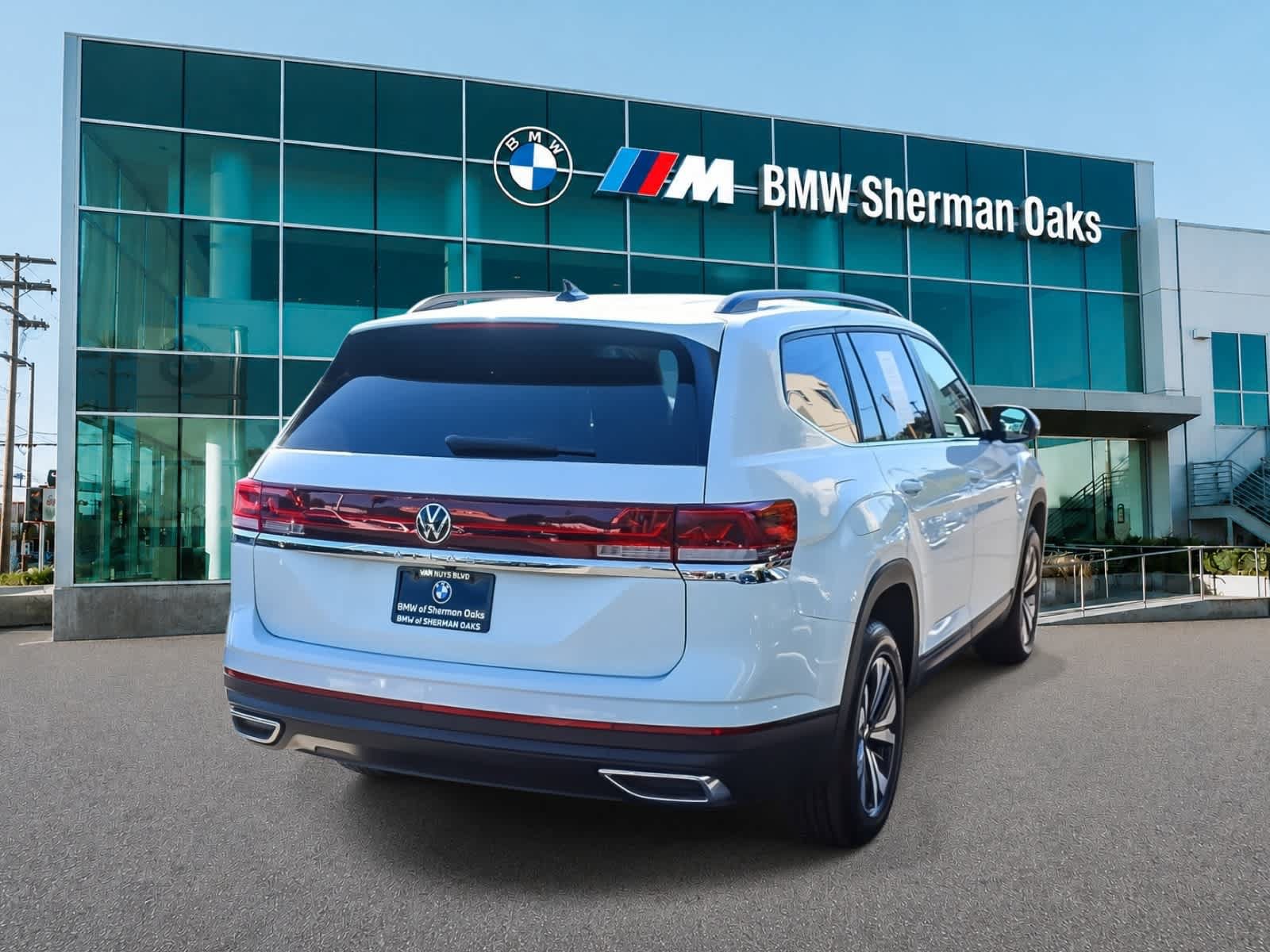 Used 2024 Volkswagen Atlas SE FWD image 4