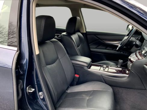 Used 2019 INFINITI Q70 L 3.7 AWD/4WD image 8