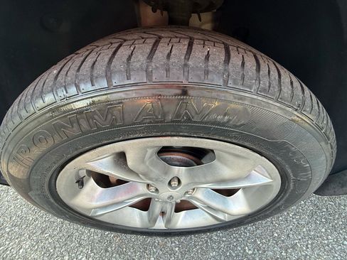 Used 2013 Ford Explorer Limited image 31