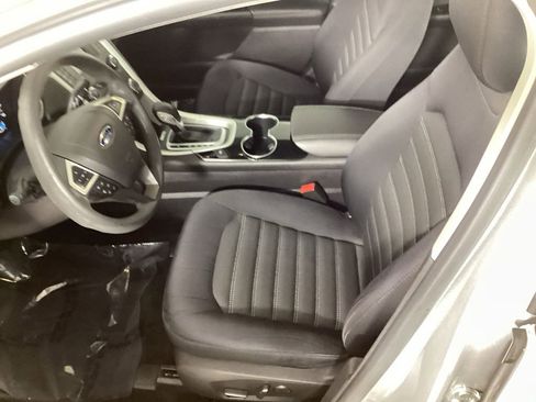 Used 2014 Ford Fusion SE FWD image 27