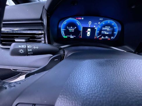 Used 2025 Toyota Camry XSE image 18