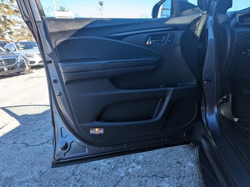 Used 2019 Honda Passport Touring image 11