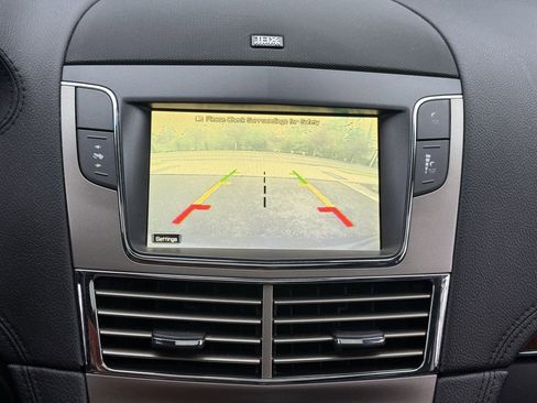 Used 2010 Lincoln MKT AWD image 29
