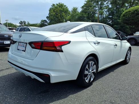 Used 2025 Nissan Altima 2.5 S FWD image 19