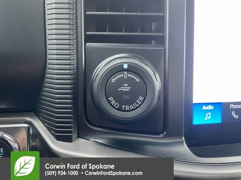 Used 2025 Ford F150 Platinum image 37