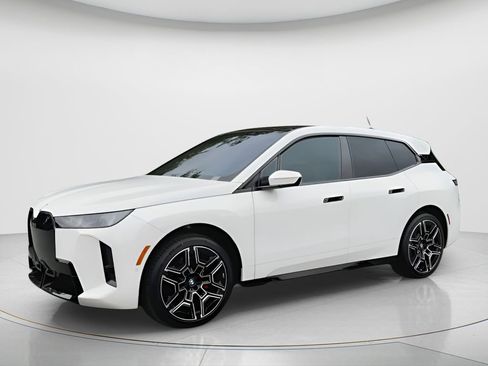 New 2026 BMW iX xDrive45 w/ M Sport Package image 4