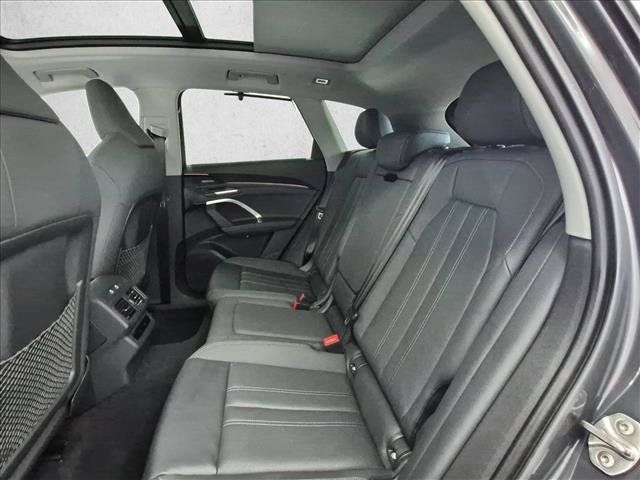 Certified 2025 Audi Q5 Premium Plus w/ Premium Plus AWD/4WD image 22