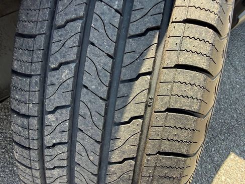 Certified 2025 Toyota RAV4 XLE FWD image 15