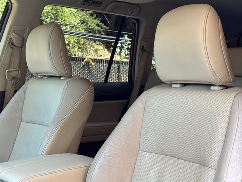 Used 2019 Lexus GX 460 Premium w/ Premium Package AWD/4WD image 25