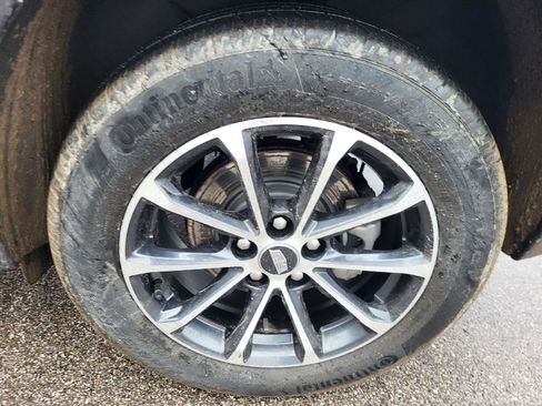 Used 2024 Cadillac XT4 Sport image 16