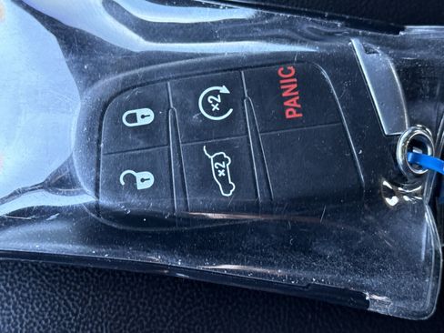 Used 2021 Jeep Grand Cherokee Laredo X image 34