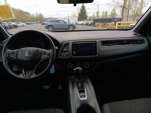 Used 2022 Honda HR-V Sport image 14