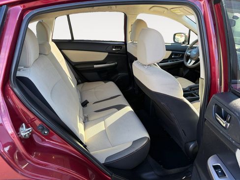 Used 2017 Subaru Crosstrek 2.0i Premium image 18